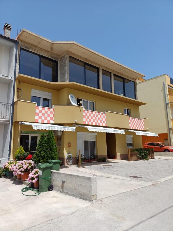 Apartment Ljubicic Podstrana Zewnętrze zdjęcie